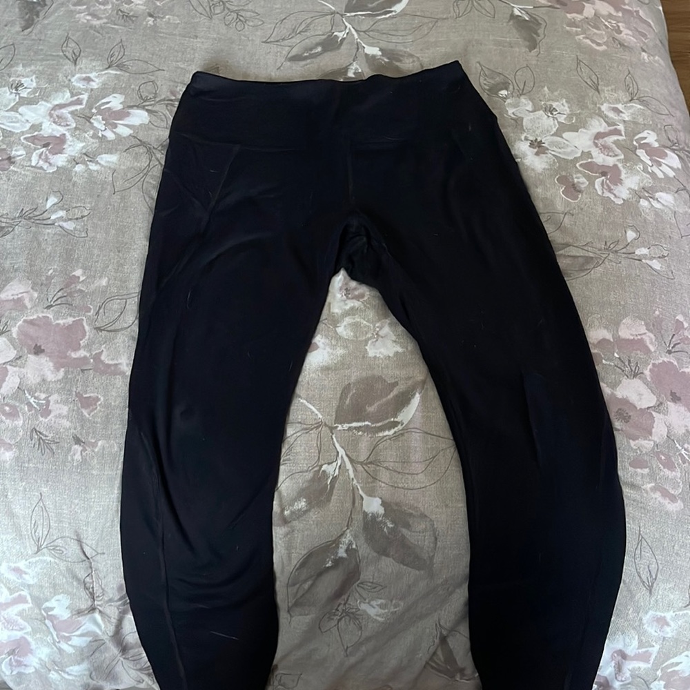 In a black color very comfortable